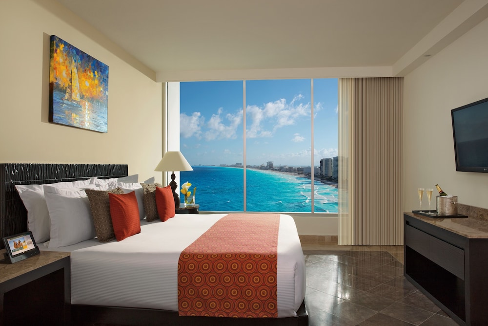 Krystal Grand Cancun All Inclusive — Hotel rooms in Cancun, Quintana Roo