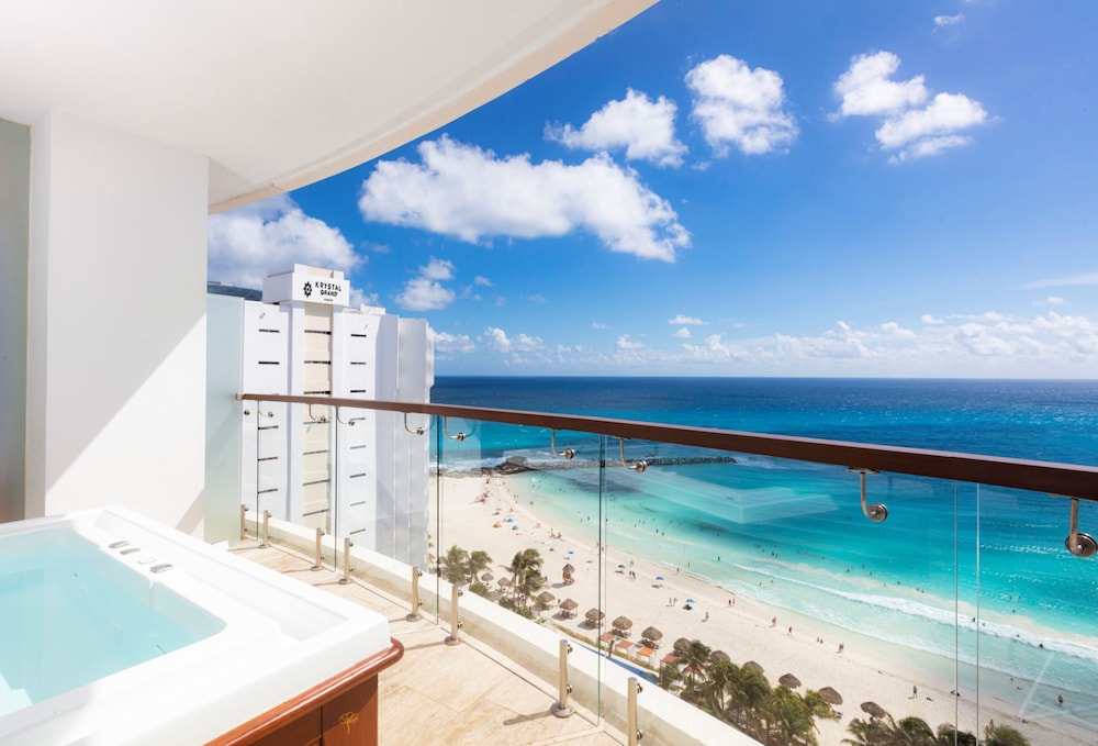 Krystal Grand Cancun All Inclusive — Hotel rooms in Cancun, Quintana Roo