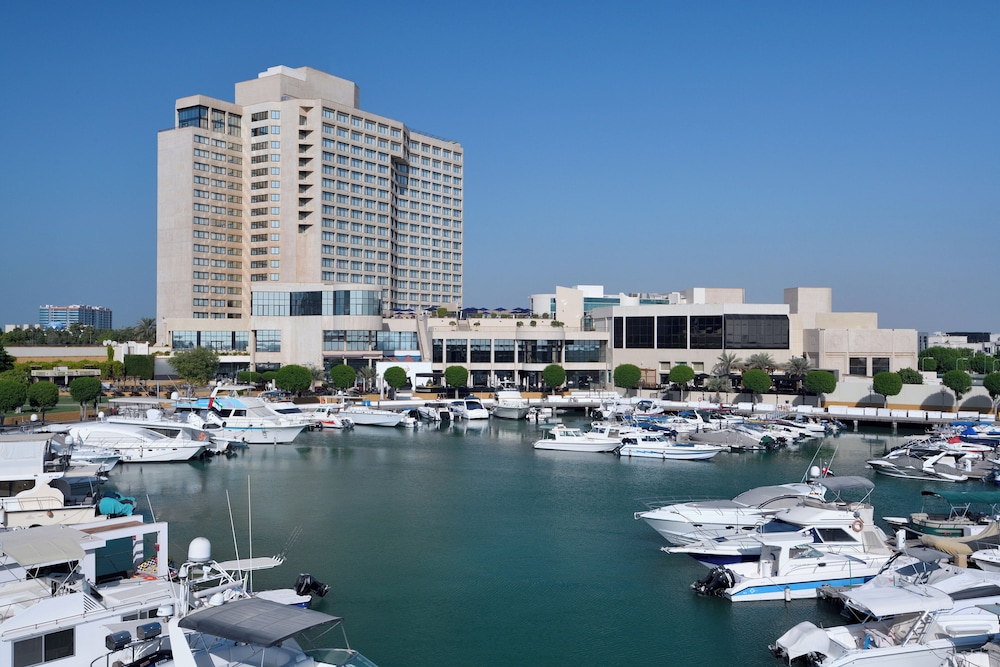 InterContinental Abu Dhabi by IHG — Hotel building in Abu Dhabi