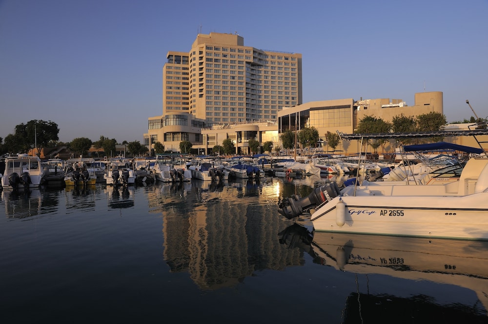 InterContinental Abu Dhabi by IHG — Hotel building in Abu Dhabi