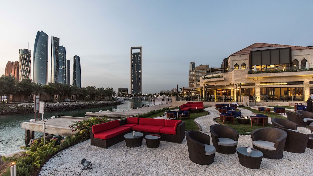 InterContinental Abu Dhabi by IHG — Restaurant & bars in Abu Dhabi
