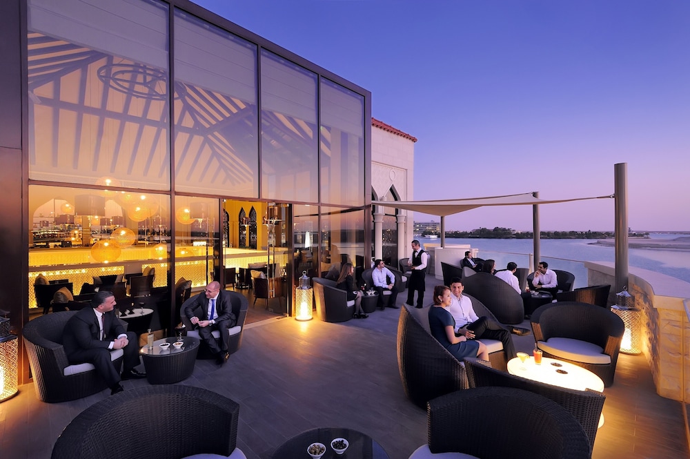 InterContinental Abu Dhabi by IHG — Restaurant & bars in Abu Dhabi
