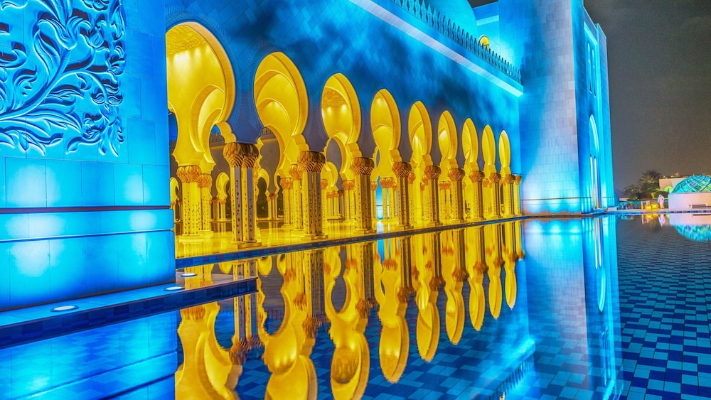 InterContinental Abu Dhabi by IHG — Swimming pool in Abu Dhabi