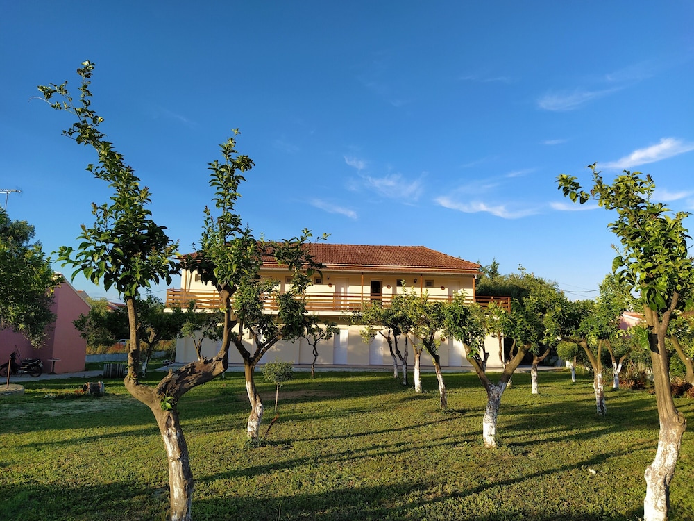 Ever Green — Hotel building in Lefkimmi (Corfu), Ionian Islands
