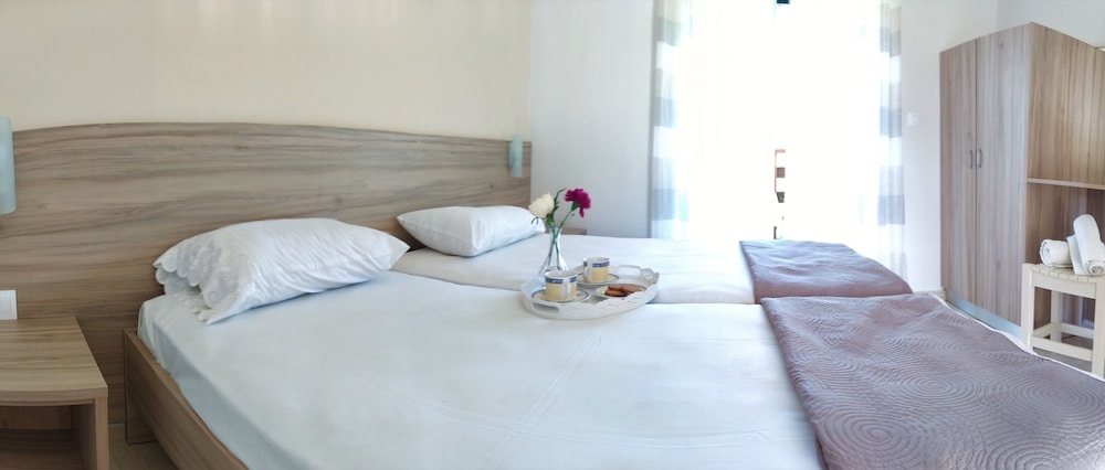 Ever Green — Hotel rooms in Lefkimmi (Corfu), Ionian Islands