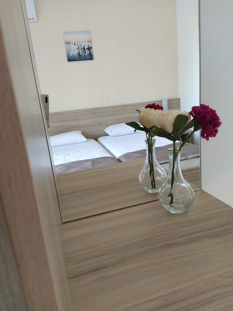 Ever Green — Hotel rooms in Lefkimmi (Corfu), Ionian Islands