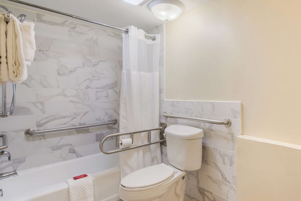 SureStay Hotel by Best Western Sarasota Lido Beach — Hotel rooms in Sarasota, Florida