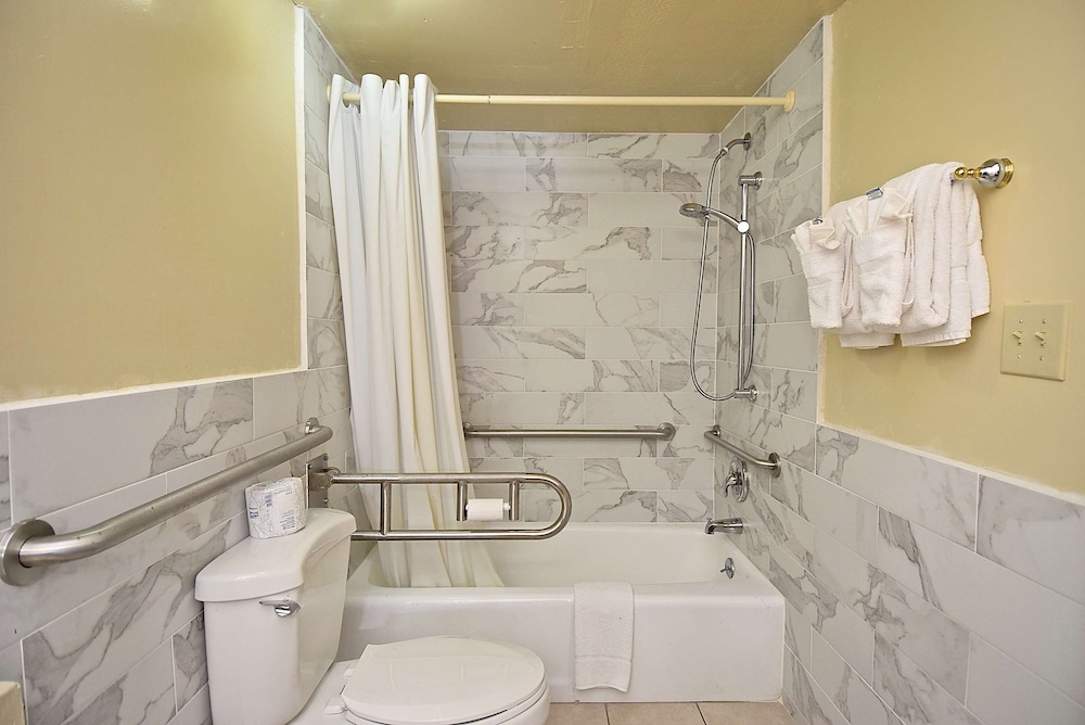 SureStay Hotel by Best Western Sarasota Lido Beach — Hotel rooms in Sarasota, Florida