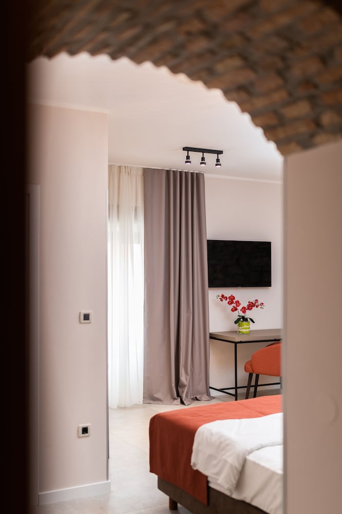 Rivalmare Boutique Hotel — Hotel rooms in Novigrad, Istria