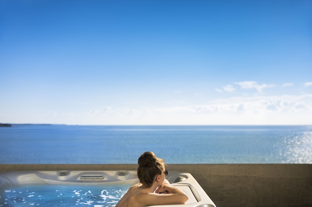Rivalmare Boutique Hotel — Main photo in Novigrad, Istria
