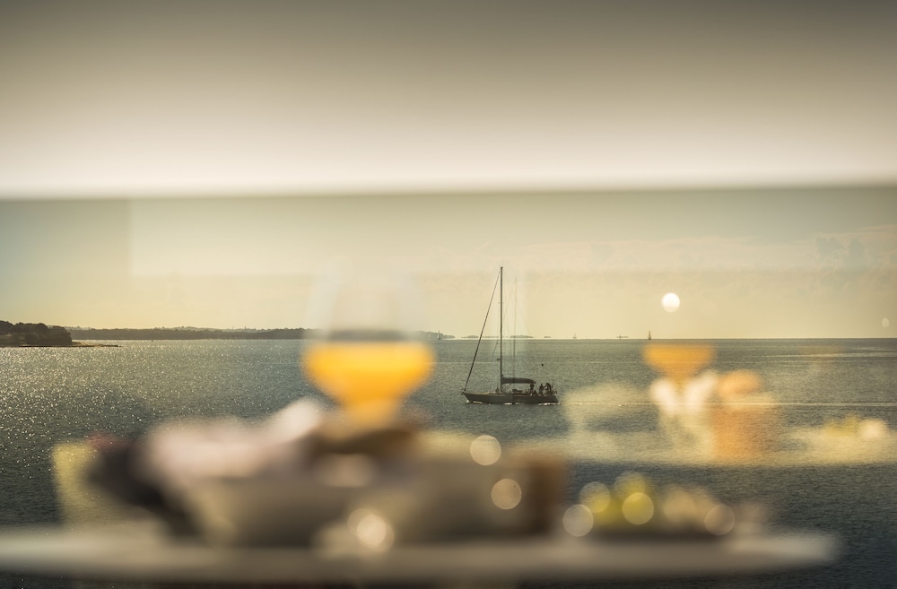 Rivalmare Boutique Hotel — Restaurant & bars in Novigrad, Istria