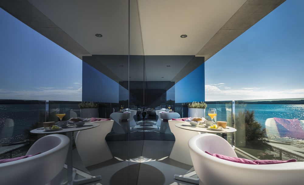 Rivalmare Boutique Hotel — Restaurant & bars in Novigrad, Istria