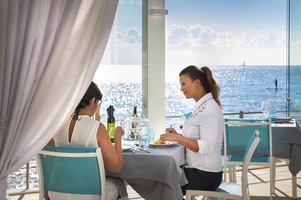 Rivalmare Boutique Hotel — Restaurant & bars in Novigrad, Istria