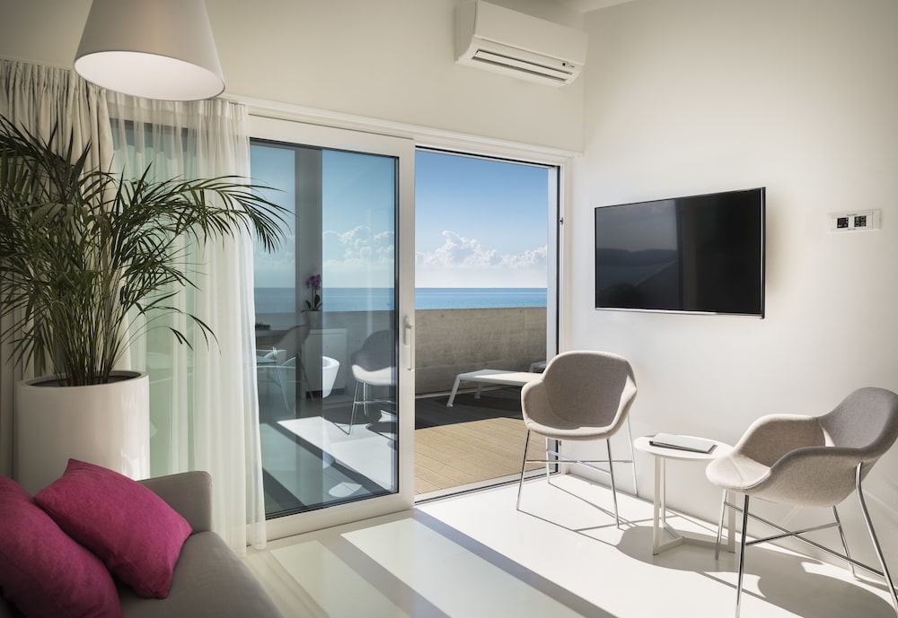 Rivalmare Boutique Hotel — Hotel rooms in Novigrad, Istria