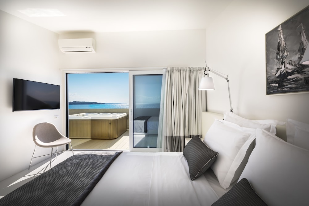 Rivalmare Boutique Hotel — Hotel rooms in Novigrad, Istria