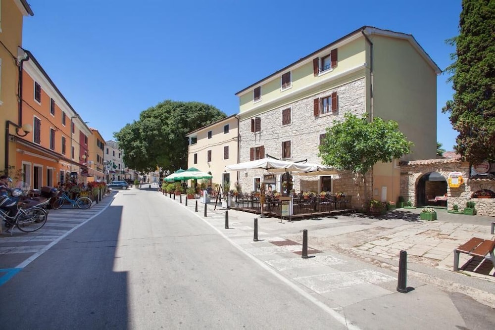 Rivalmare Boutique Hotel — Hotel building in Novigrad, Istria