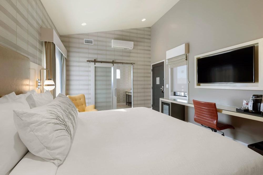 Bluestem Hotel Torrance Los Angeles, an Ascend Collection Hotel — Hotel rooms in Torrance, California