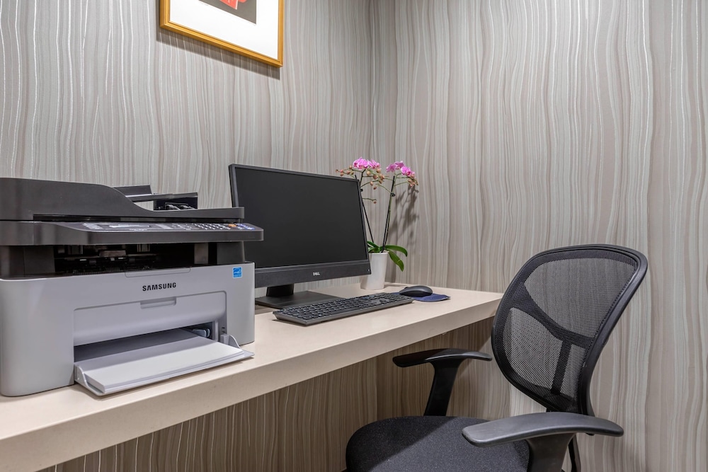 Bluestem Hotel Torrance Los Angeles, an Ascend Collection Hotel — Hotel rooms in Torrance, California
