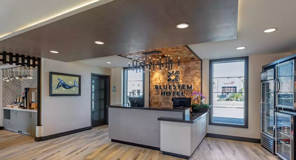 Bluestem Hotel Torrance Los Angeles, an Ascend Collection Hotel — Hotel building in Torrance, California