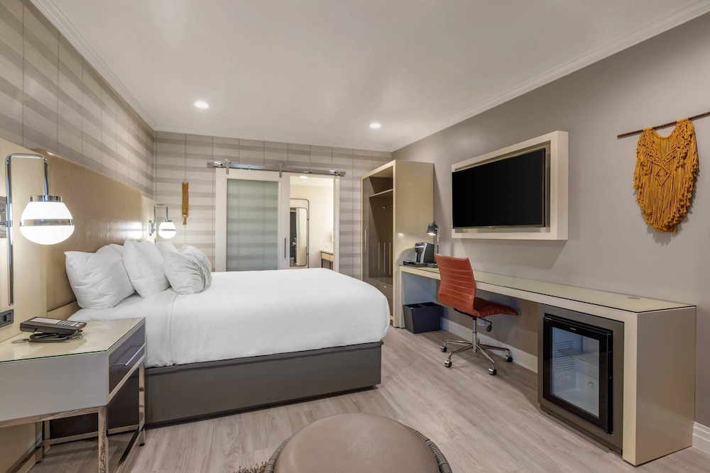 Bluestem Hotel Torrance Los Angeles, an Ascend Collection Hotel — Hotel rooms in Torrance, California
