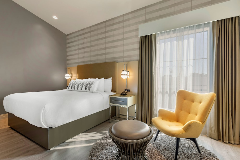 Bluestem Hotel Torrance Los Angeles, an Ascend Collection Hotel — Hotel rooms in Torrance, California