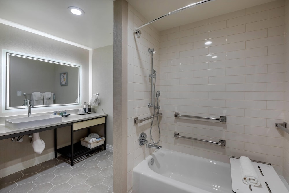 Bluestem Hotel Torrance Los Angeles, an Ascend Collection Hotel — Hotel rooms in Torrance, California