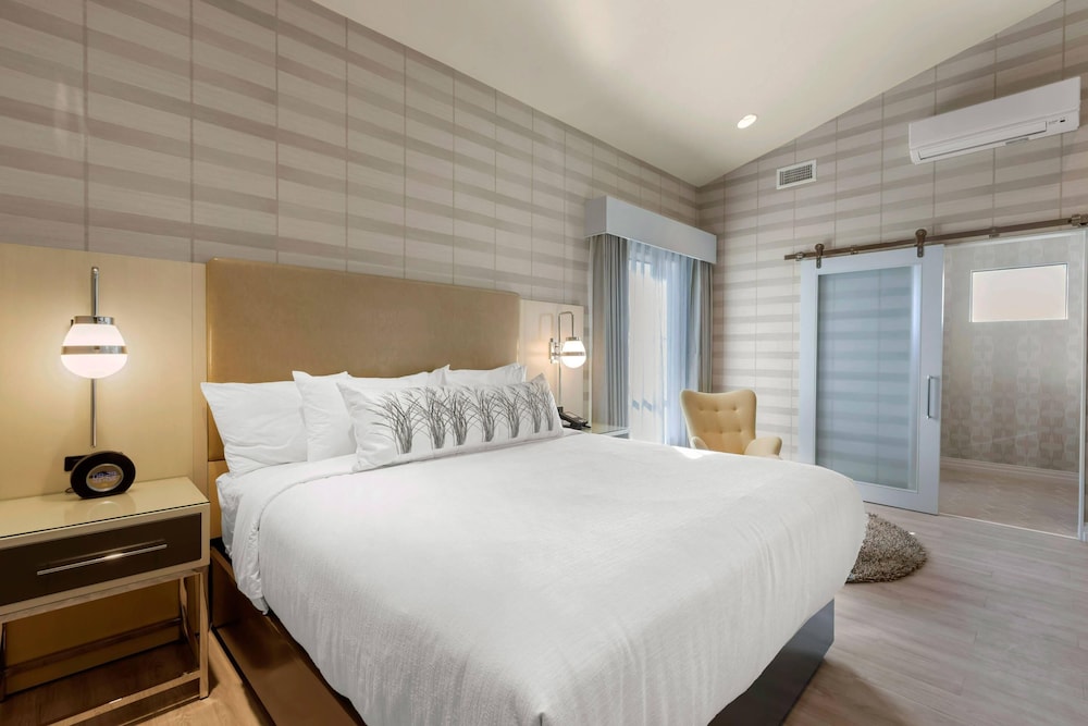 Bluestem Hotel Torrance Los Angeles, an Ascend Collection Hotel — Hotel rooms in Torrance, California