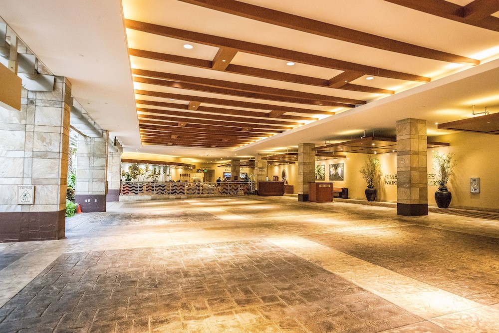 Embassy Suites by Hilton Waikiki Beach Walk — Hotel building in Honolulu, Hawaii