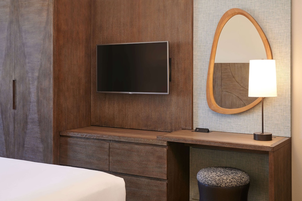 Embassy Suites by Hilton Waikiki Beach Walk — Hotel rooms in Honolulu, Hawaii