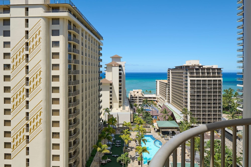 Embassy Suites by Hilton Waikiki Beach Walk — Hotel building in Honolulu, Hawaii