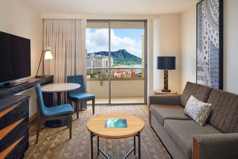 Embassy Suites by Hilton Waikiki Beach Walk — Hotel rooms in Honolulu, Hawaii