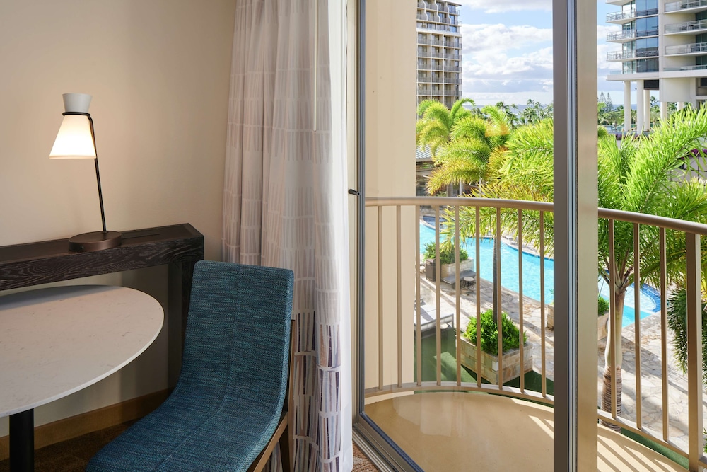 Embassy Suites by Hilton Waikiki Beach Walk — Hotel rooms in Honolulu, Hawaii