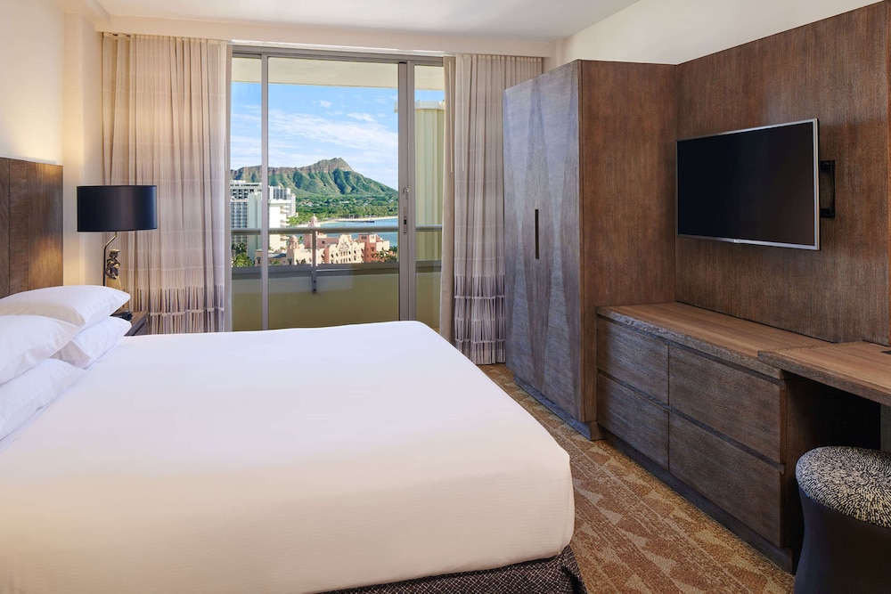 Embassy Suites by Hilton Waikiki Beach Walk — Hotel rooms in Honolulu, Hawaii