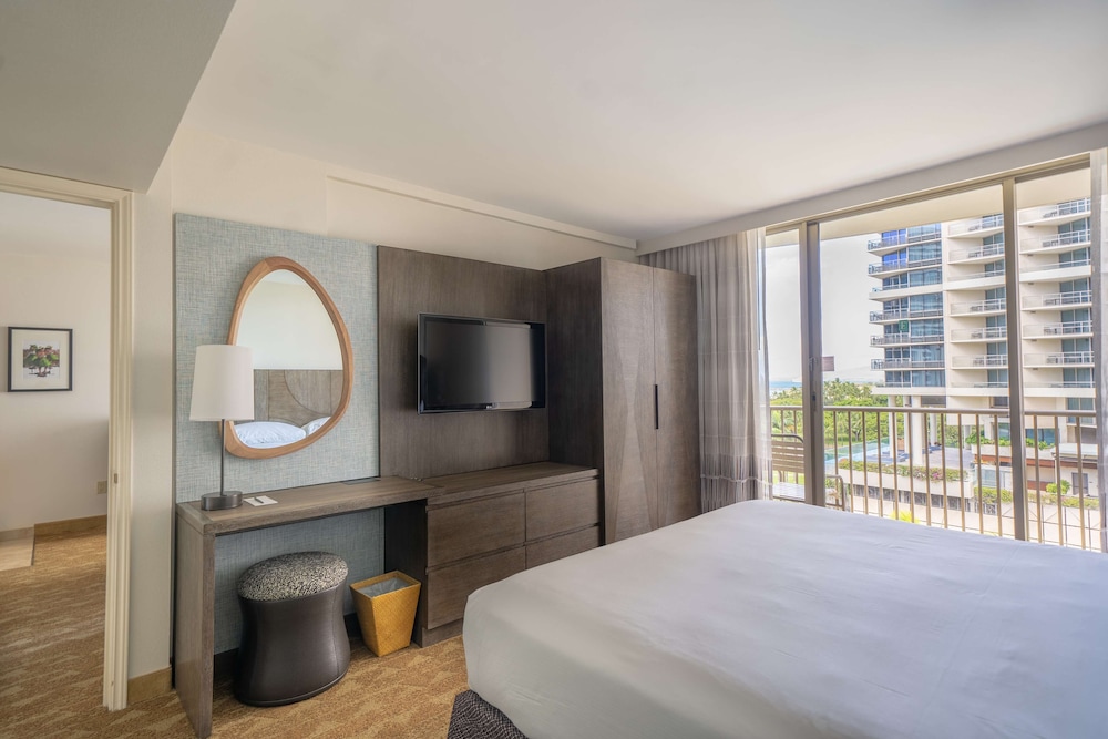 Embassy Suites by Hilton Waikiki Beach Walk — Hotel rooms in Honolulu, Hawaii