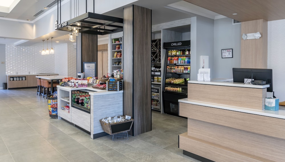 Hilton Garden Inn Plymouth — Restaurant & bars in Plymouth, Michigan