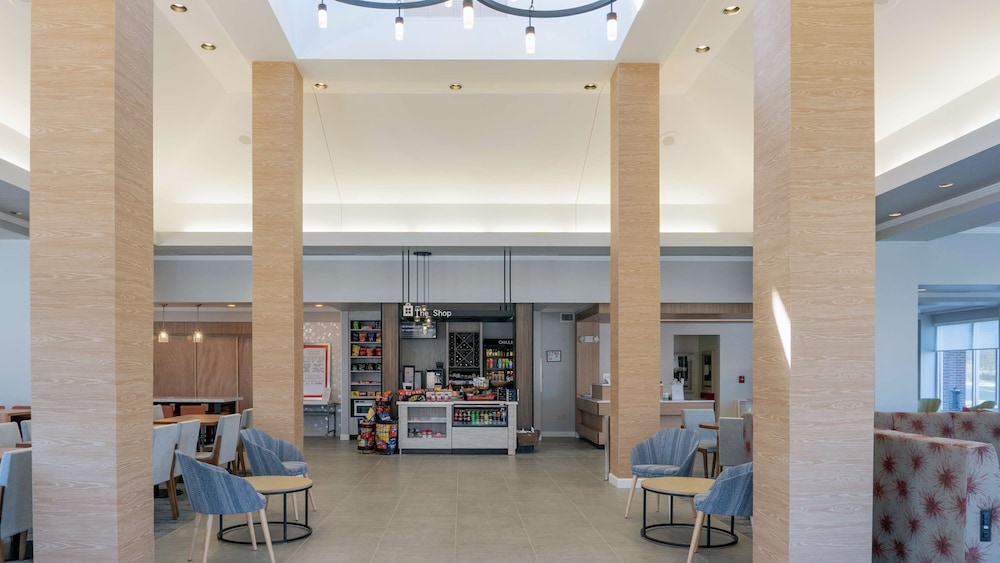 Hilton Garden Inn Plymouth — Hotel building in Plymouth, Michigan