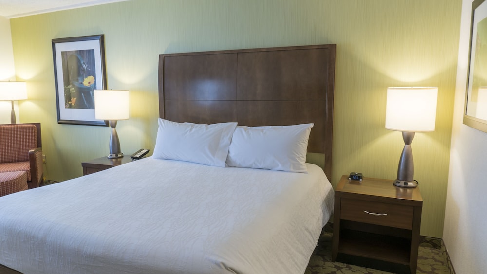 Hilton Garden Inn Plymouth — Hotel rooms in Plymouth, Michigan