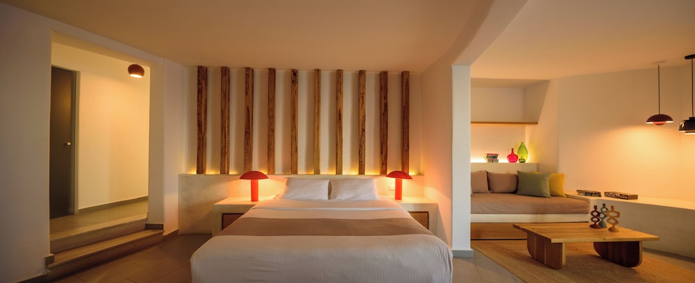 Neptune Luxury Spa Suites — Hotel rooms in Akrotiri, South Aegean