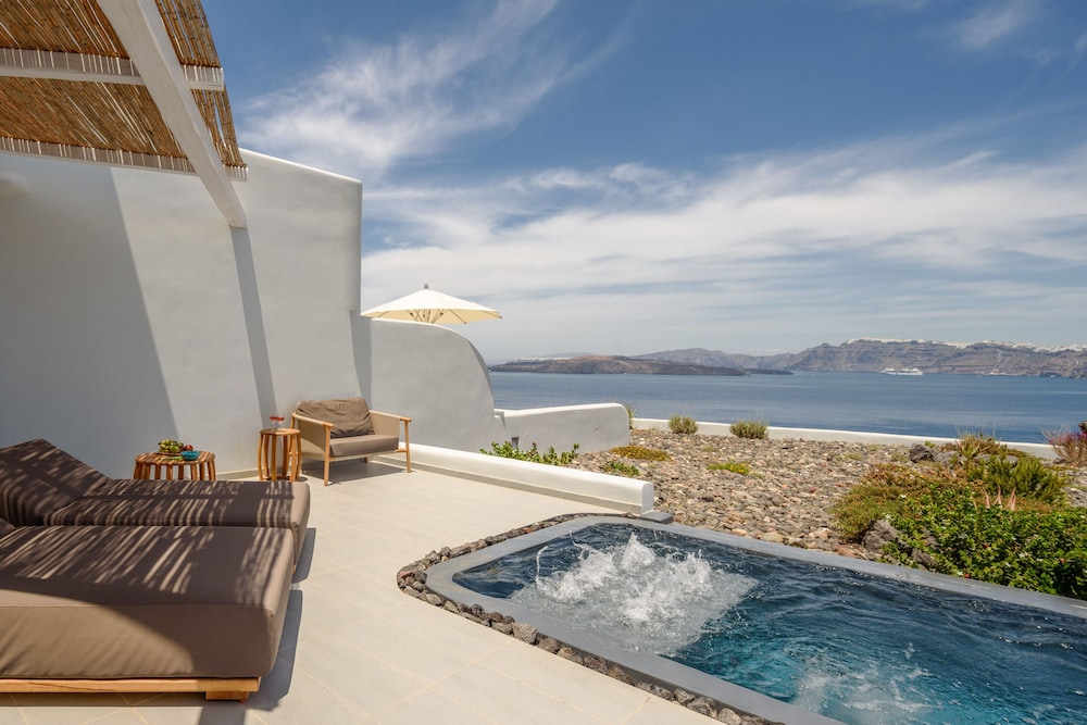 Neptune Luxury Spa Suites — Swimming pool in Akrotiri, South Aegean