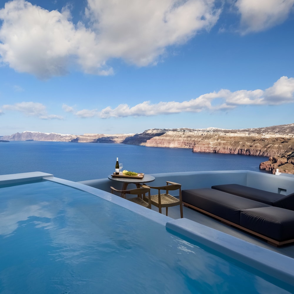 Neptune Luxury Spa Suites — Main photo in Akrotiri, South Aegean