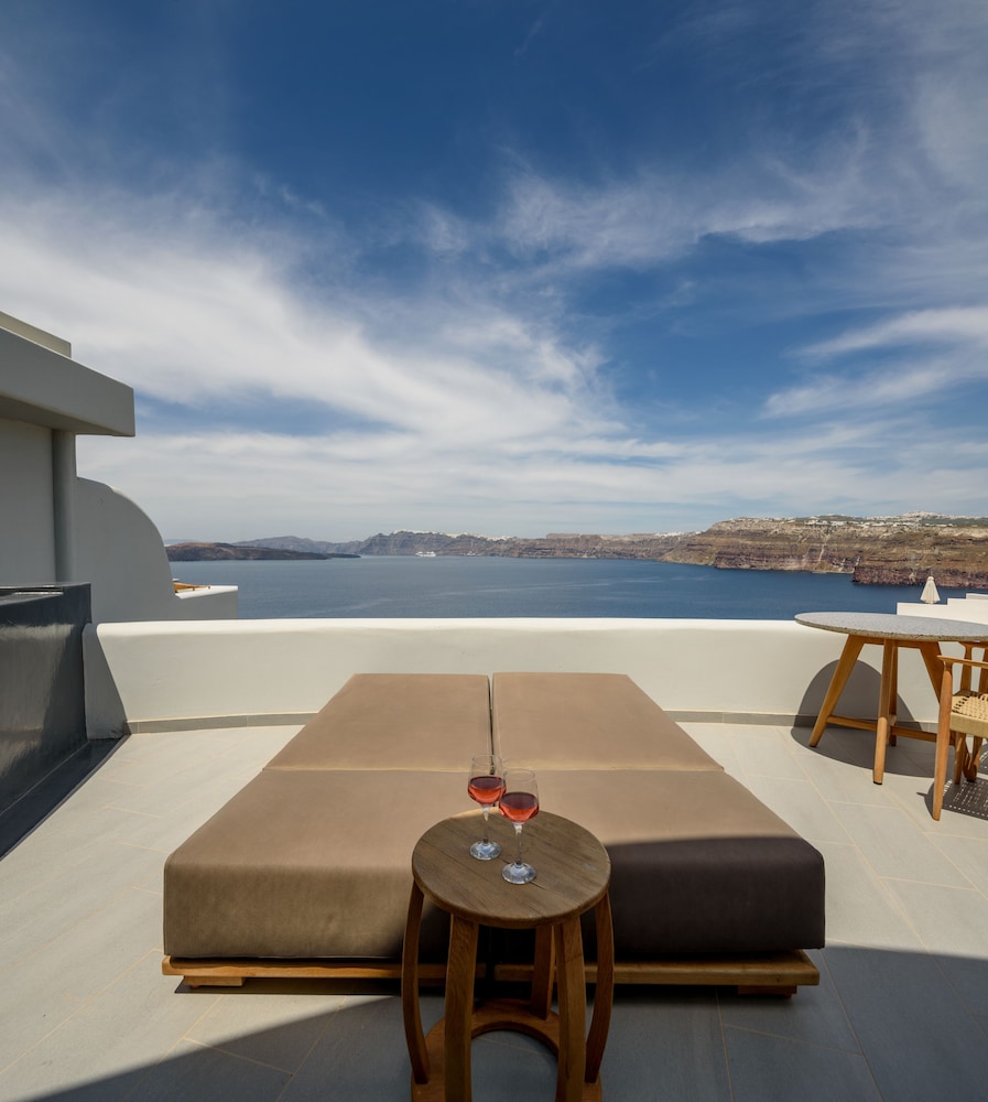 Neptune Luxury Spa Suites — Hotel rooms in Akrotiri, South Aegean
