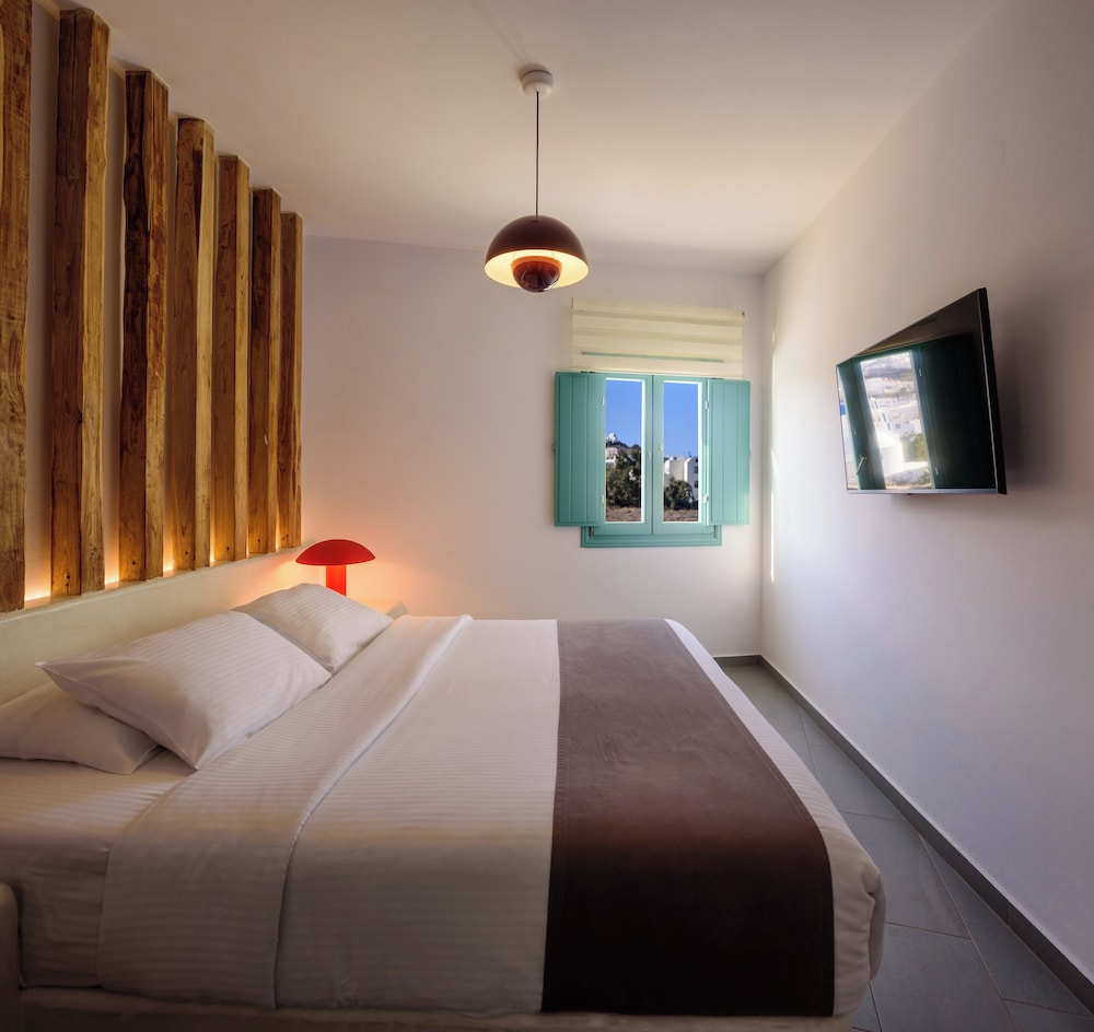 Neptune Luxury Spa Suites — Hotel rooms in Akrotiri, South Aegean