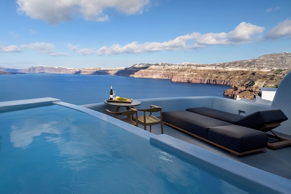 Neptune Luxury Spa Suites — Swimming pool in Akrotiri, South Aegean