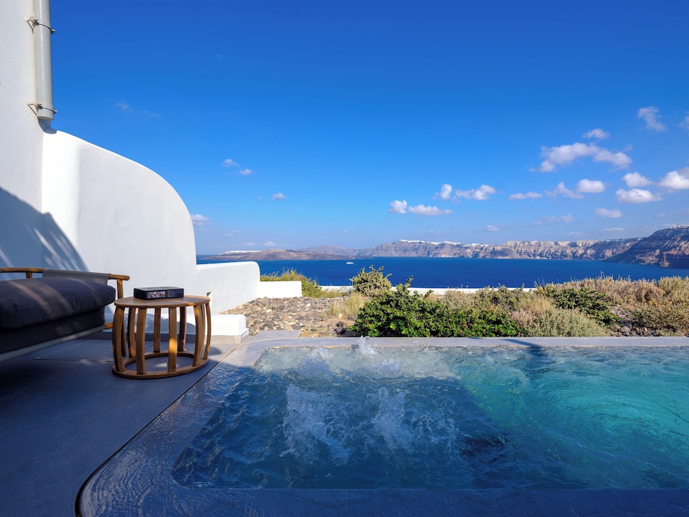 Neptune Luxury Spa Suites — Swimming pool in Akrotiri, South Aegean
