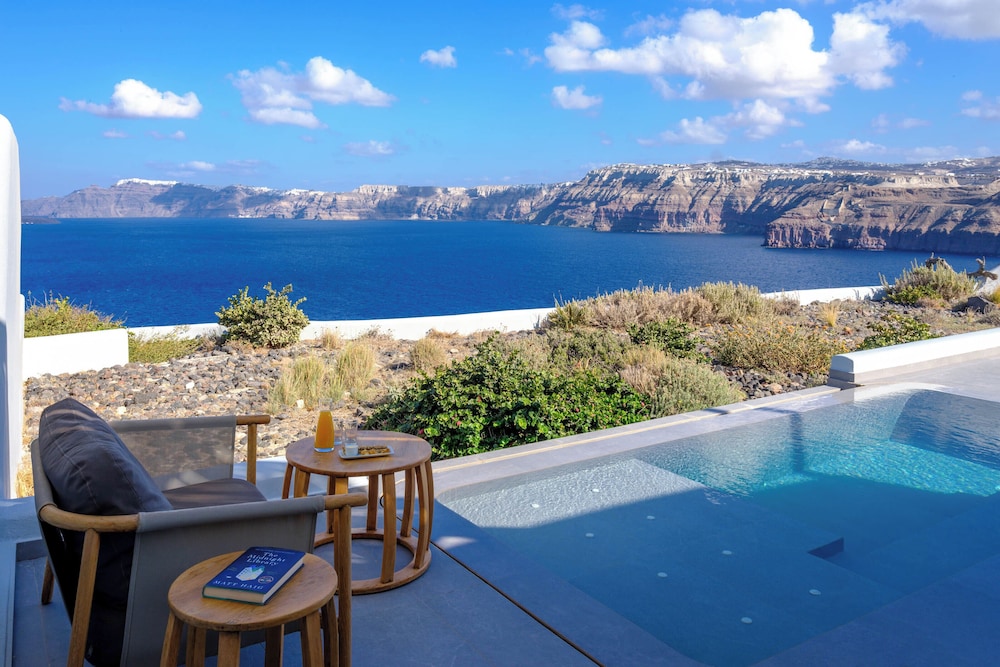 Neptune Luxury Spa Suites — Swimming pool in Akrotiri, South Aegean