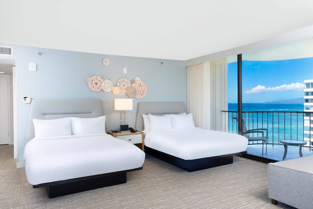 Waikiki Beach Marriott Resort & Spa — Hotel rooms in Honolulu, Hawaii