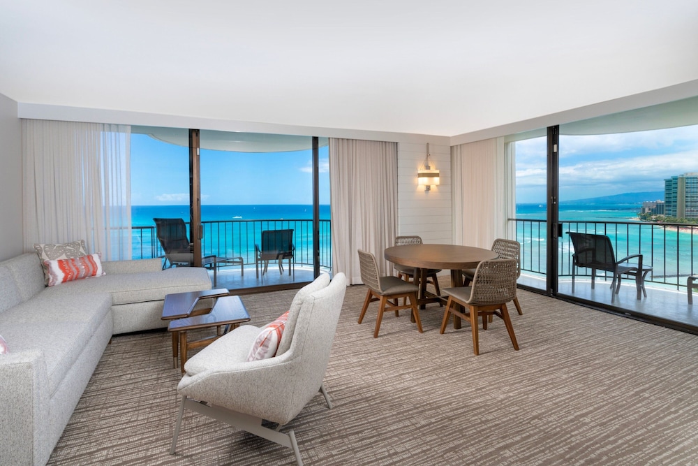 Waikiki Beach Marriott Resort & Spa — Hotel rooms in Honolulu, Hawaii