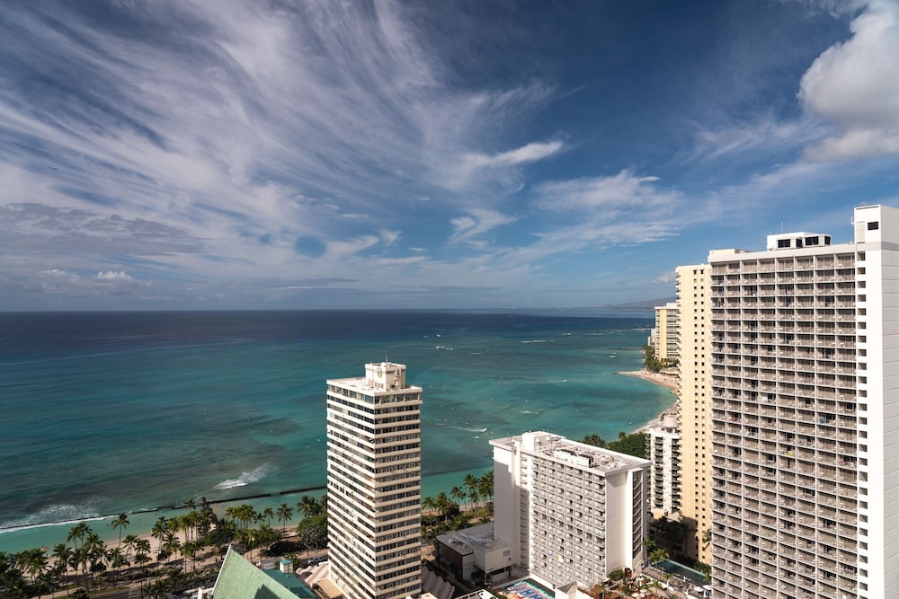 Waikiki Beach Marriott Resort & Spa — Hotel building in Honolulu, Hawaii