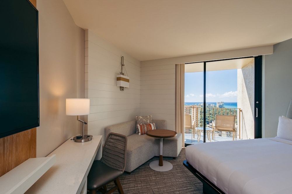Waikiki Beach Marriott Resort & Spa — Hotel rooms in Honolulu, Hawaii
