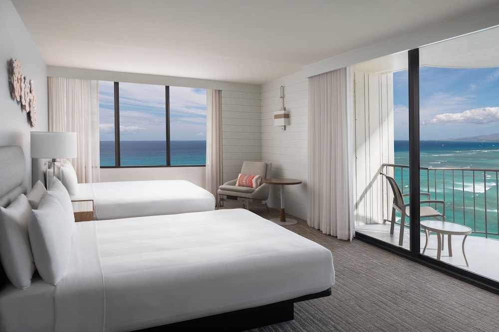 Waikiki Beach Marriott Resort & Spa — Hotel rooms in Honolulu, Hawaii